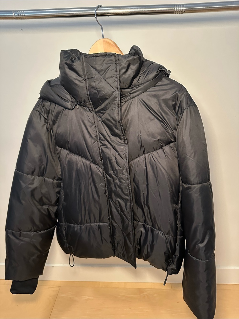 GAP Women's Black Hooded Puffer Coat